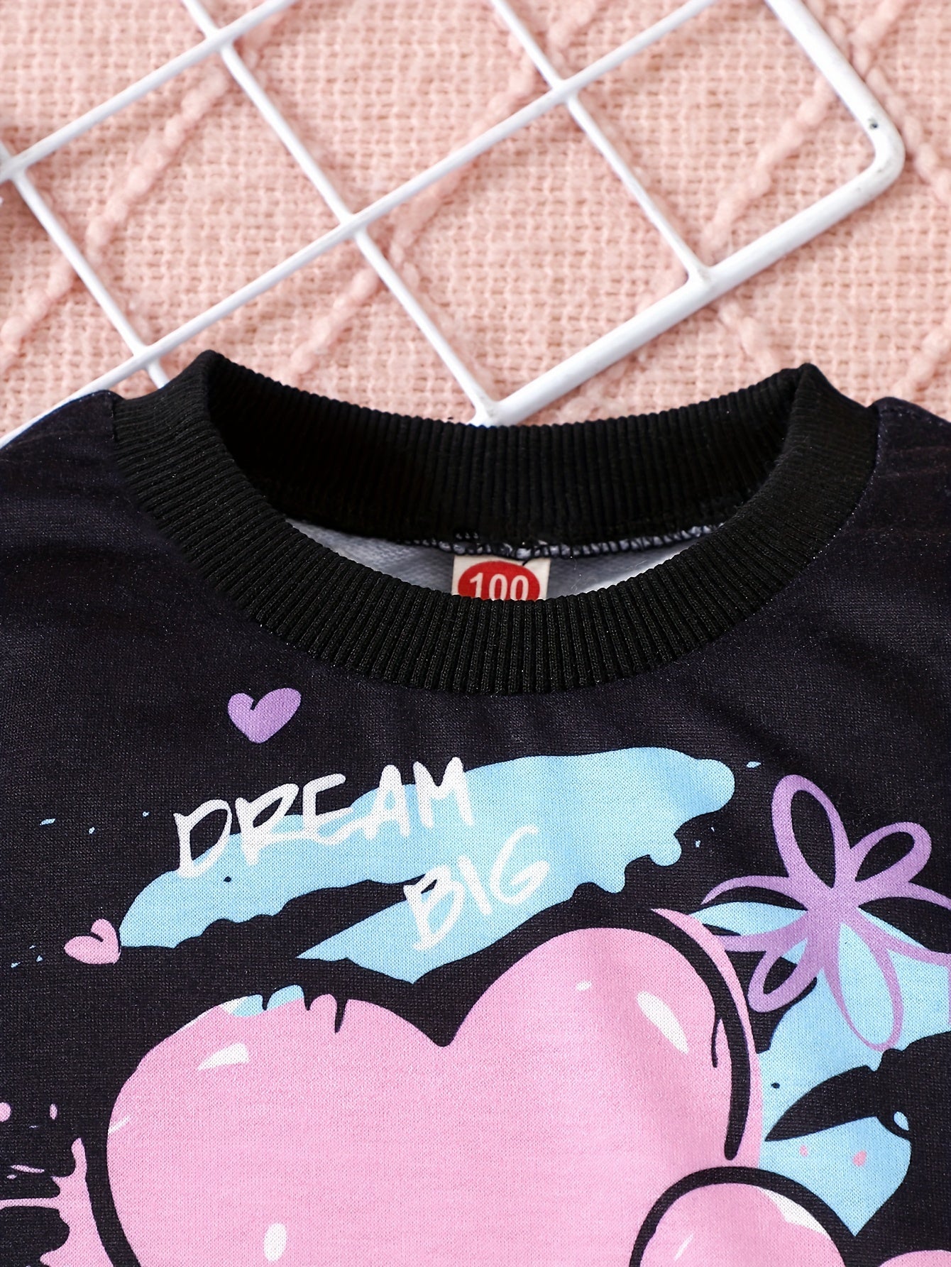 2-teiliges Set Langarm-Sweatshirt und Hose mit Graffiti-Herzen für Mädchen