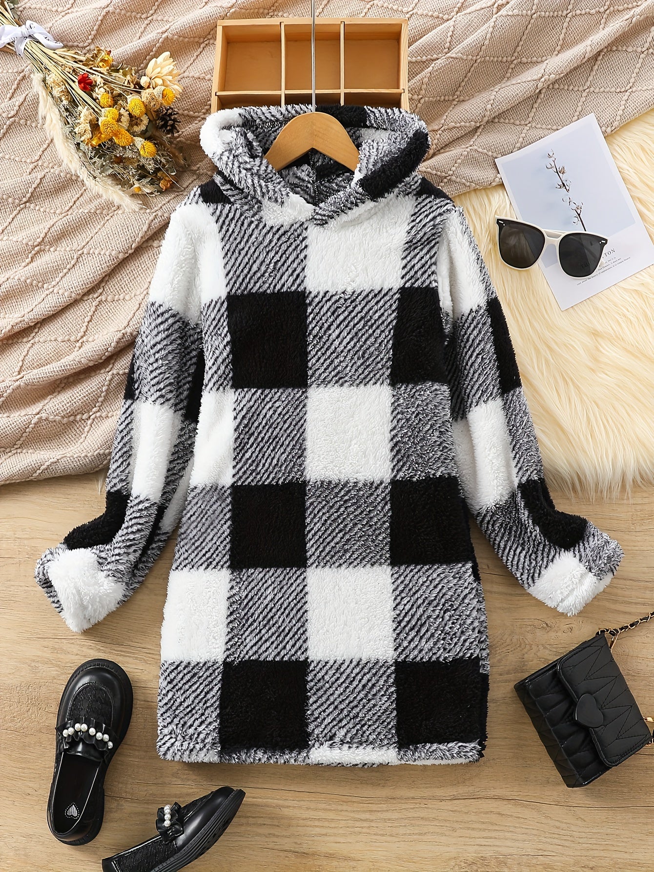 Kariertes Langarmkleid mit Kapuze für Mädchen, bequemes Kleid für Herbst und Winter