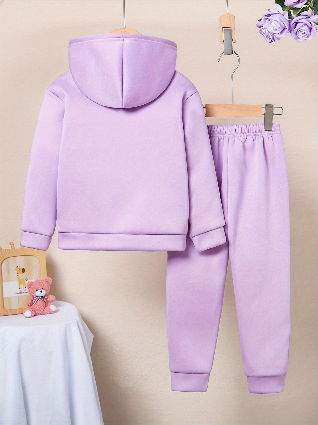 Set mit Kapuzenpullover und Hose für Mädchen mit „Dad+Mom=Me“-Aufdruck