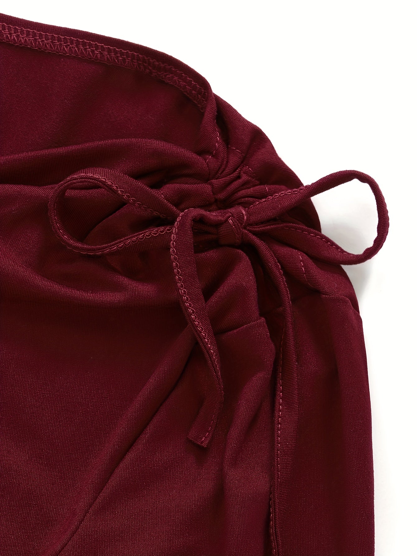 Gerüschtes Top mit Wasserfallausschnitt und Ringdekor, Damenmode