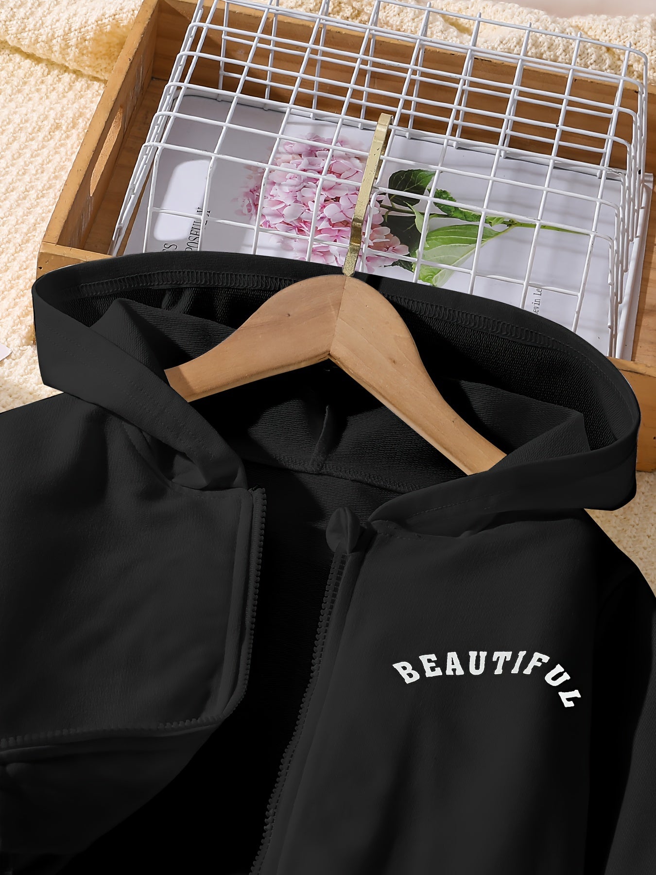3-teiliges Mädchen - Set mit Kapuzenjacke + Tanktop + Jogginghose Model Anime