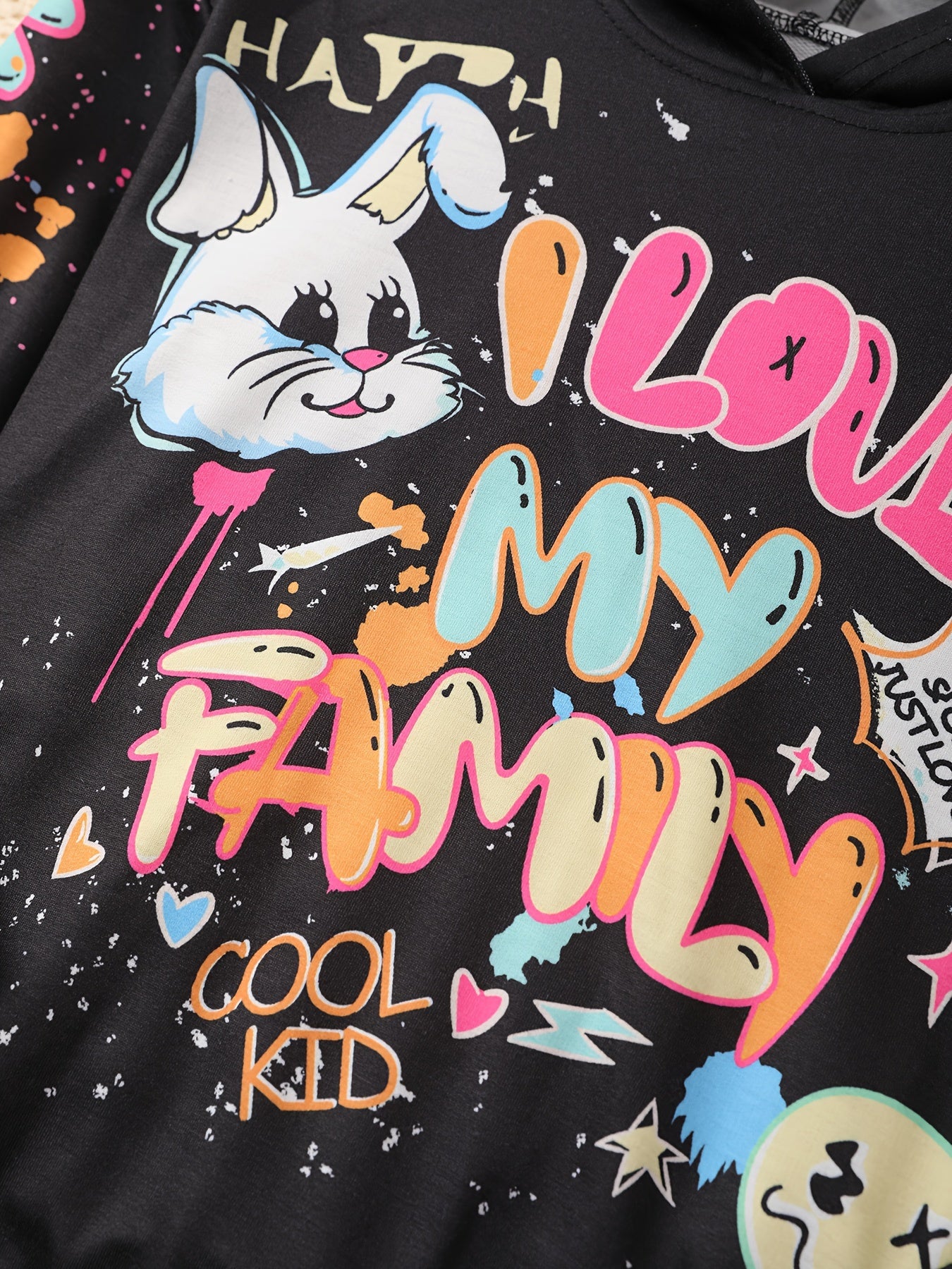2-teiliges Set / Kapuzenpullover und Hose im Graffiti-Stil für Mädchen