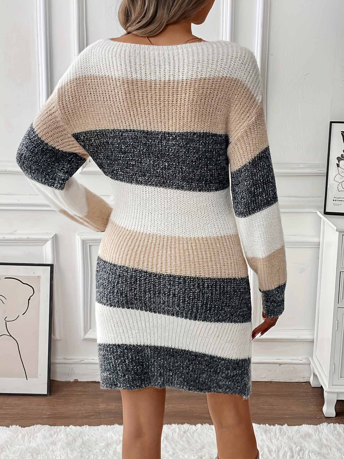 Damen-Minikleid aus flauschigem Strick in Farbblock-Optik
