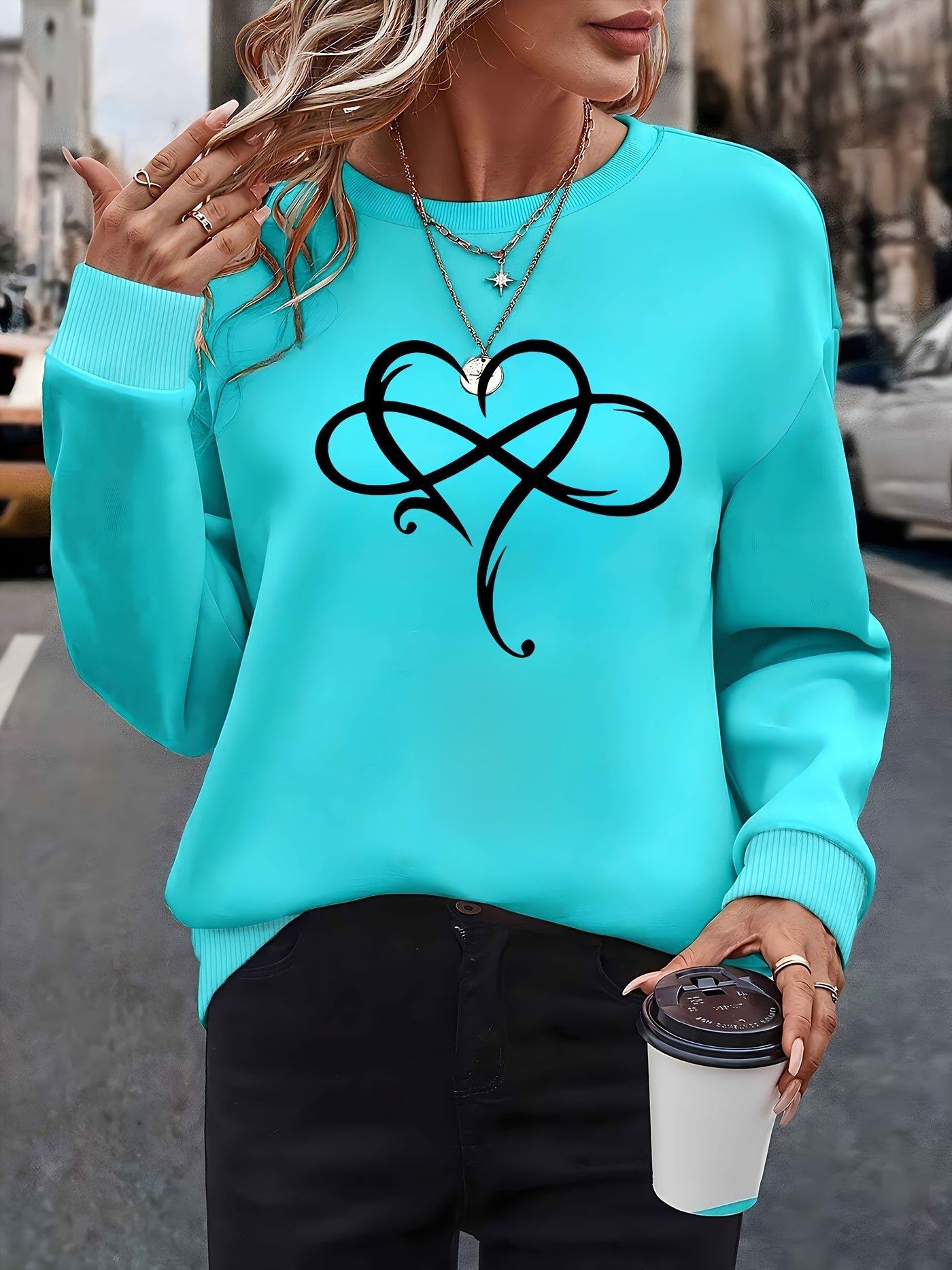 Elegantes Rundhals-Sweatshirt für Damen mit kreativem Herz-Design
