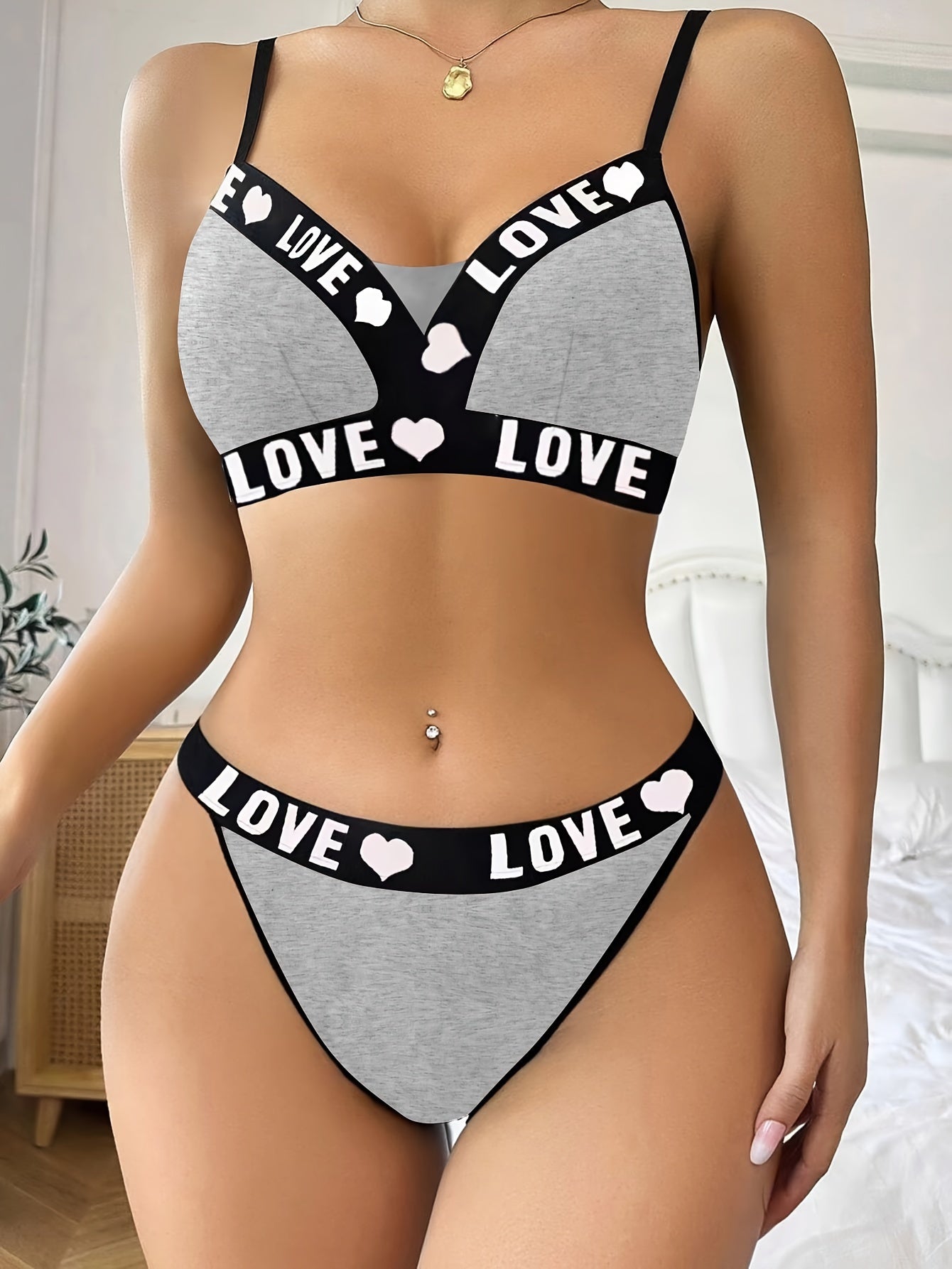 Sexy Lingerie Push Up BH - Unterhosen Set / Model Love
