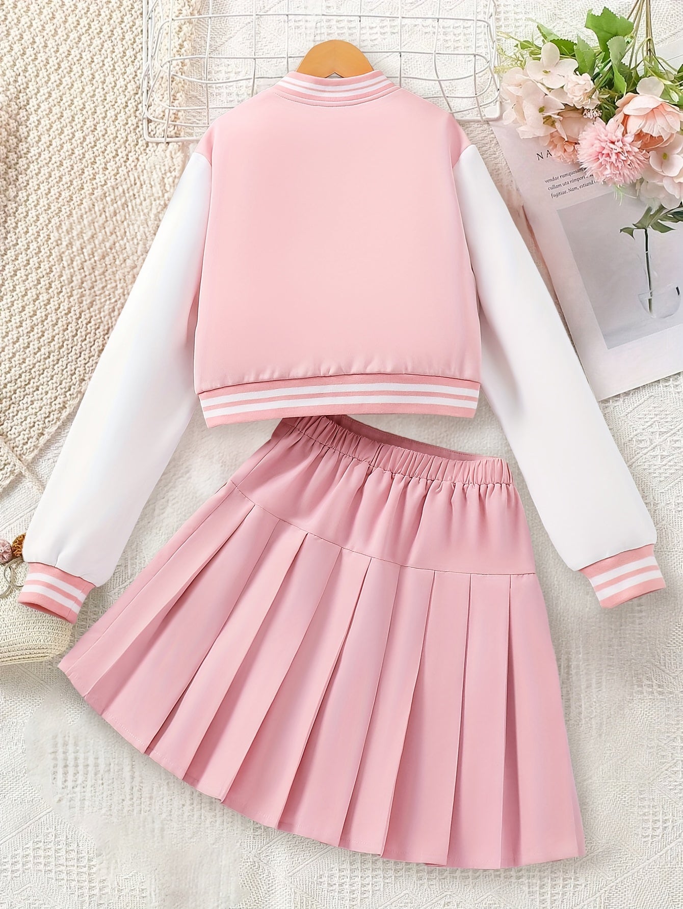 Preppy-Set aus Baseballjacke und Faltenrock für Mädchen – Lange Ärmel