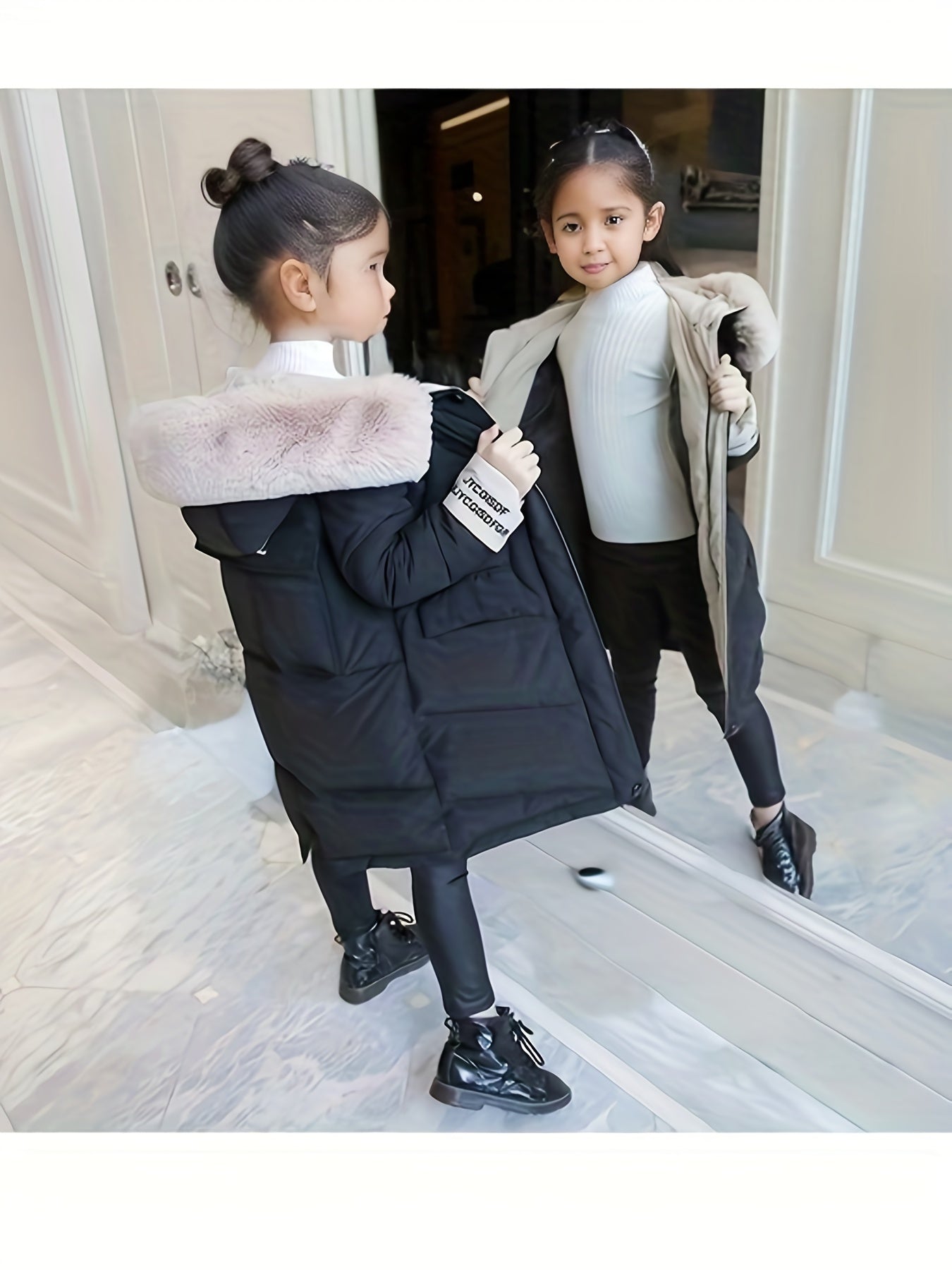 Trendy Mädchenjacke mit pelzigem Kapuzenkragen und langer Polyesterwattierung