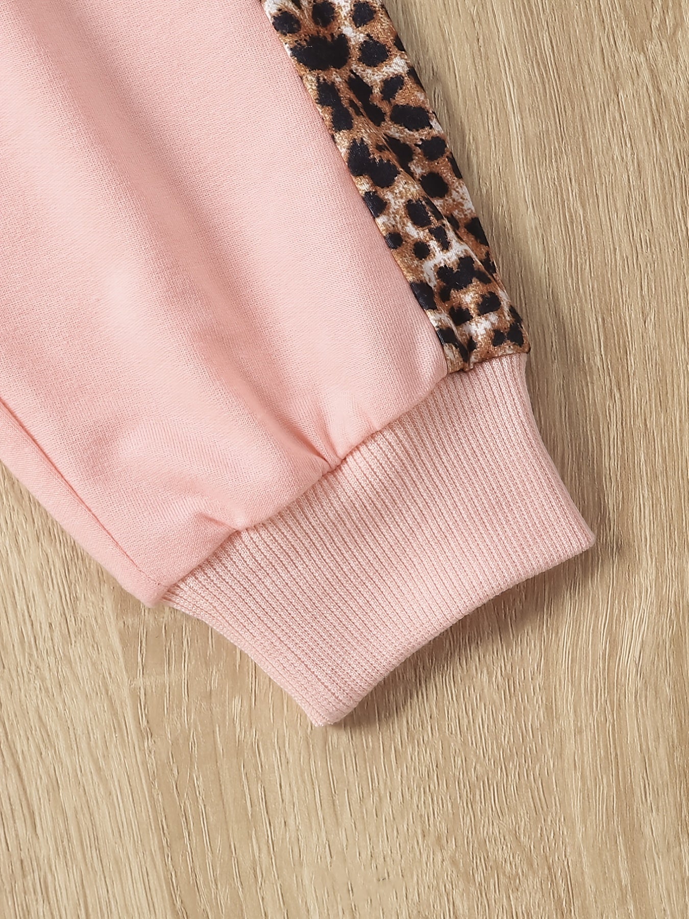 2-teiliges Mädchen-Set mit Kapuzenpullover und Jogginghose MAMA'S BESTIE