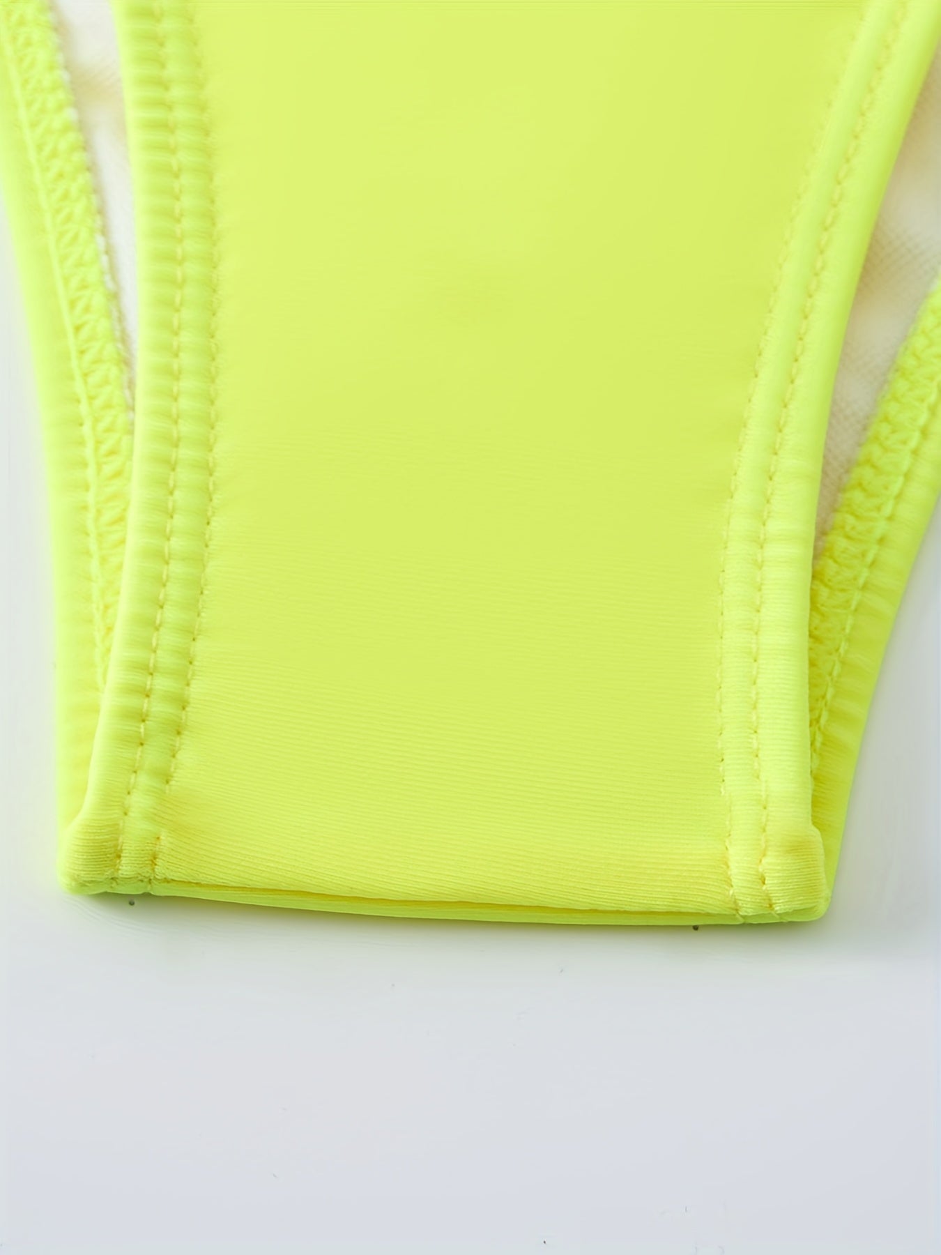 2-teiliges Bikini-Set mit Neckholder und Kettengliedern und Bindeband