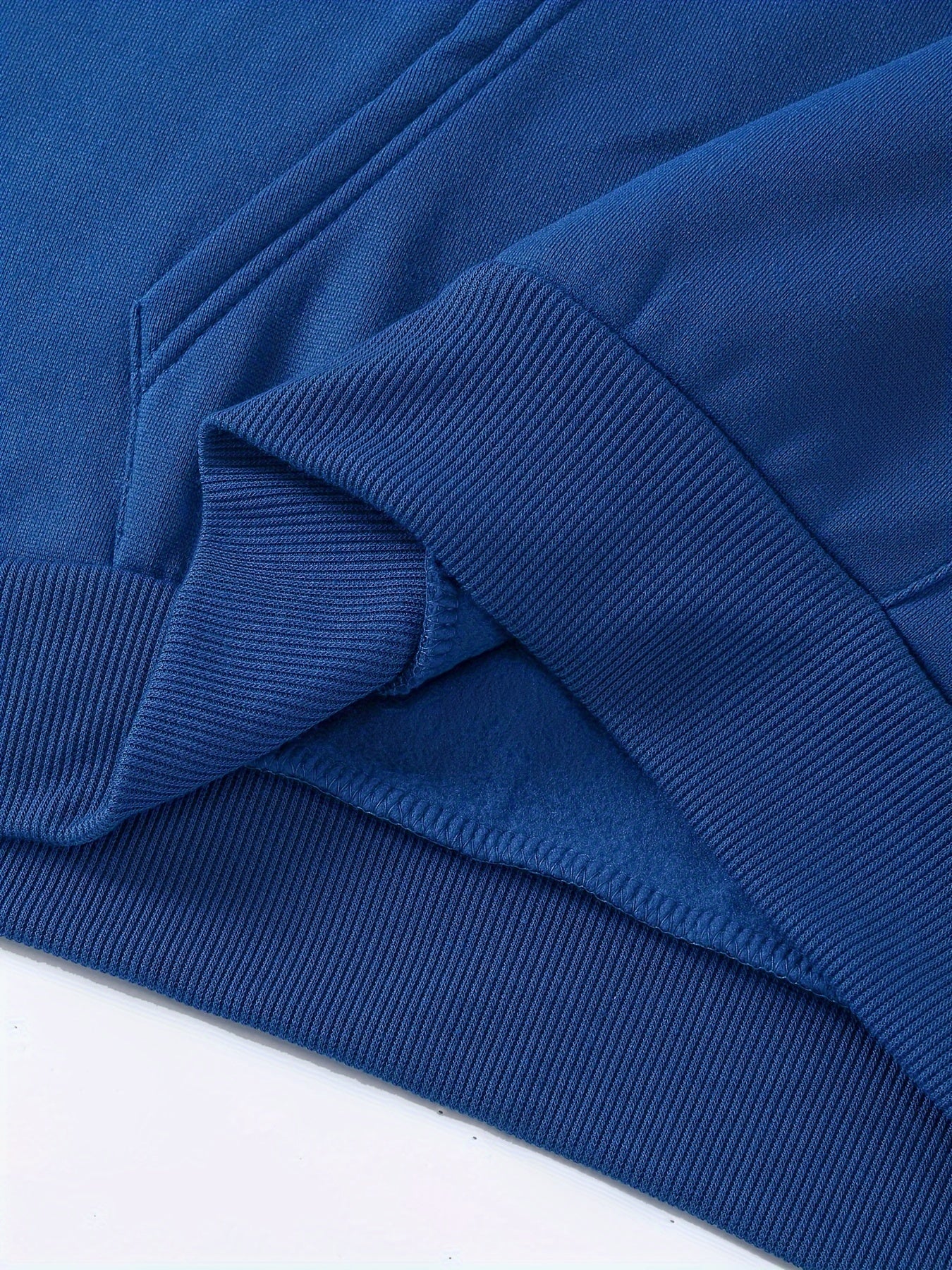 Neues Set aus Kapuzenpullover und Hose Jogging Anzug (Model 2024 Winter)