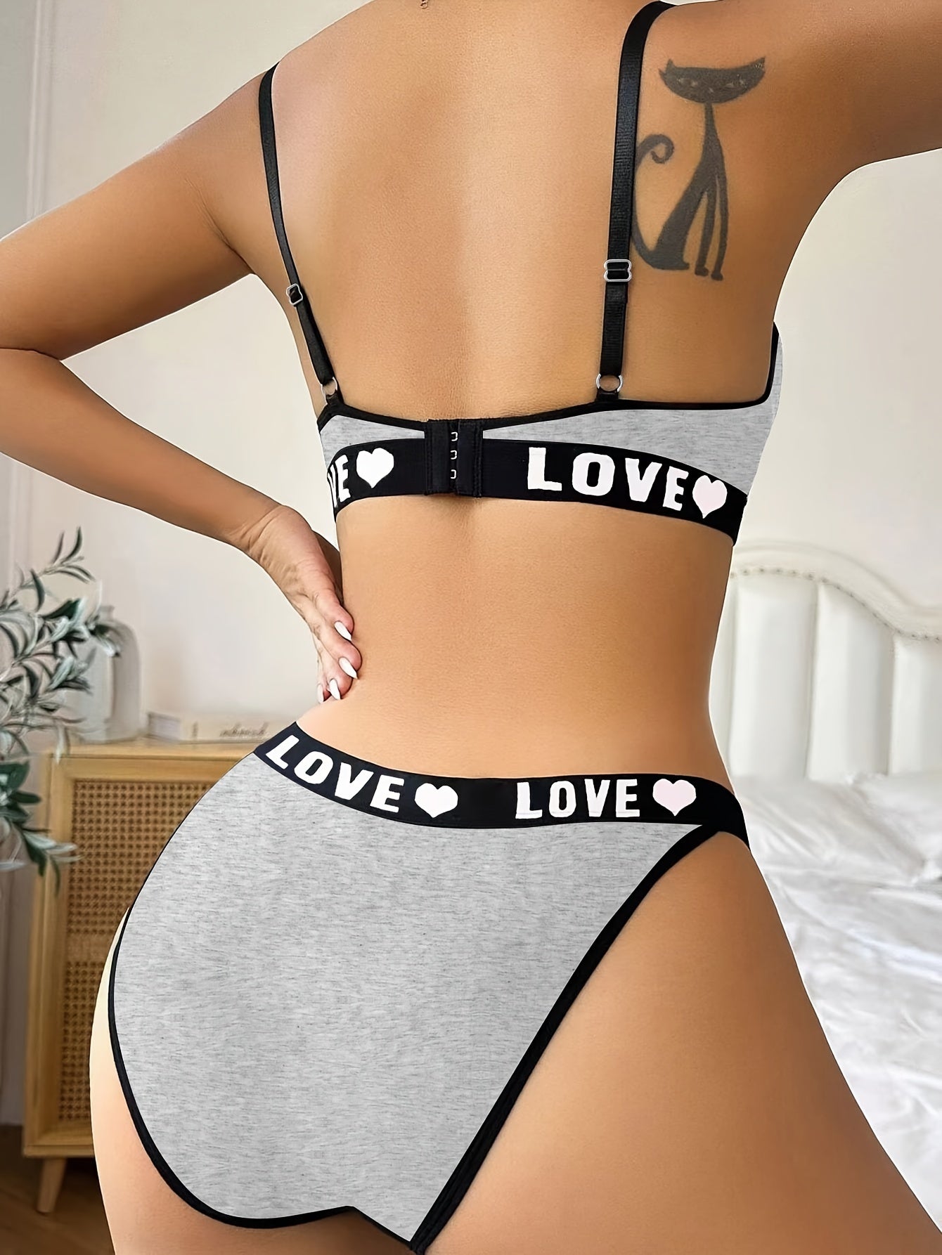 Sexy Lingerie Push Up BH - Unterhosen Set / Model Love