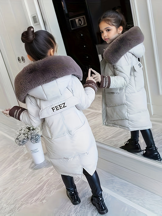 Trendy Mädchenjacke mit pelzigem Kapuzenkragen und langer Polyesterwattierung