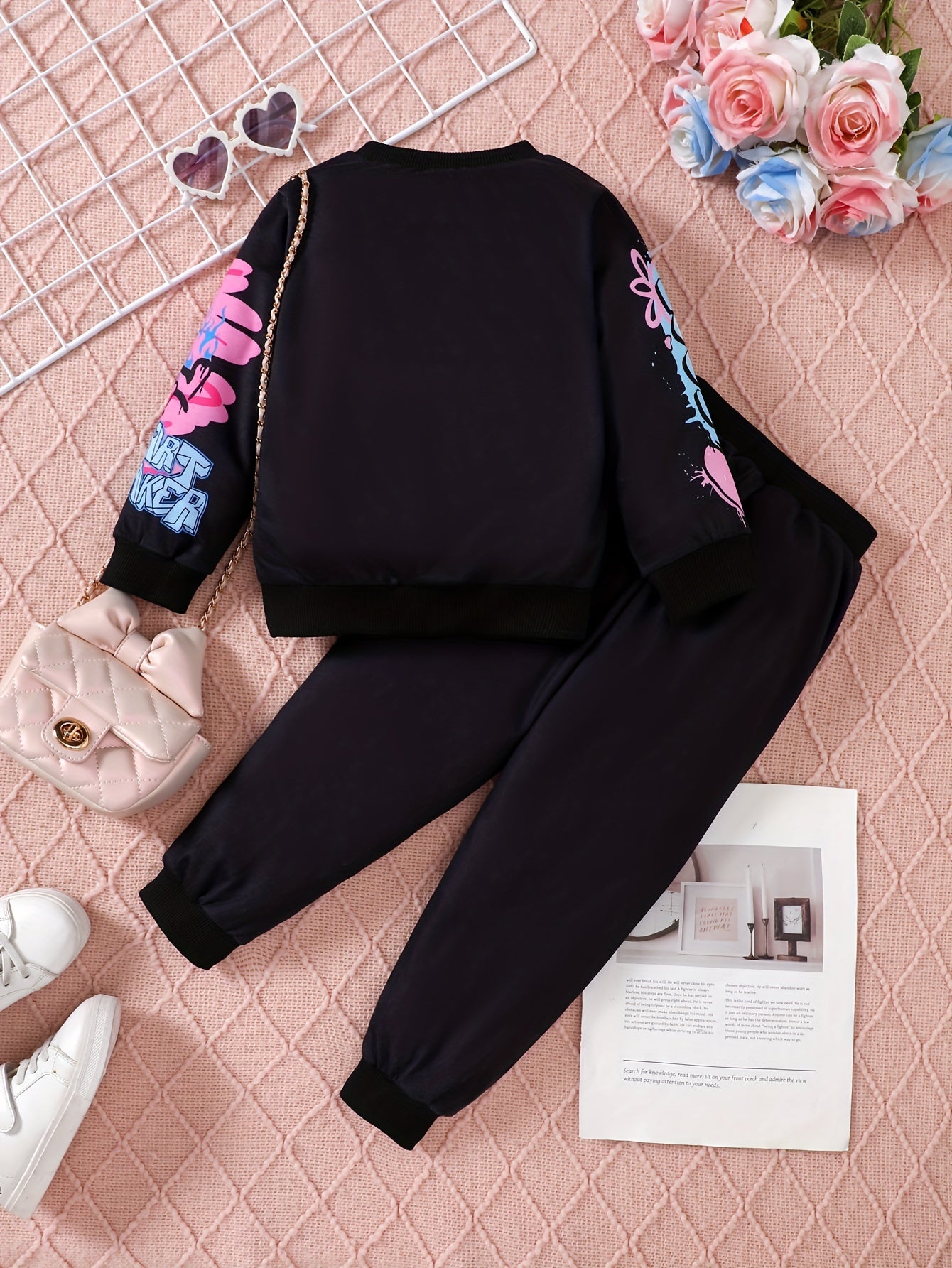 2-teiliges Set Langarm-Sweatshirt und Hose mit Graffiti-Herzen für Mädchen