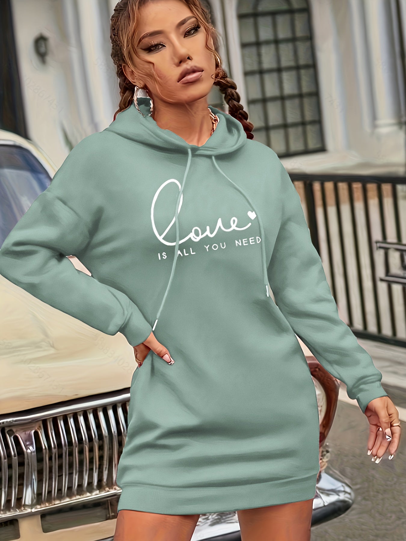 Langer Kapuzenpullover / Kleid mit Love-Print, lässiger langärmeliger Kapuzenpullover