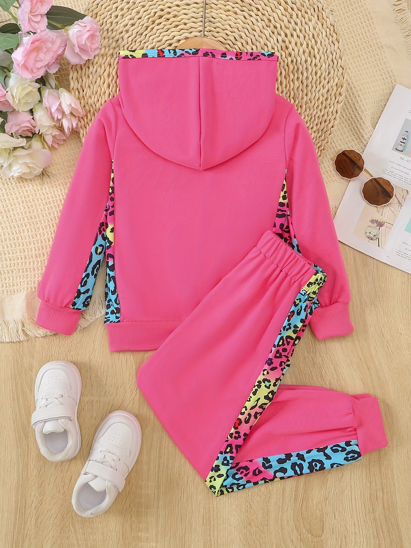 2-teiliges Mädchen-Set mit Kapuzenpullover und Jogginghose MAMA'S BESTIE