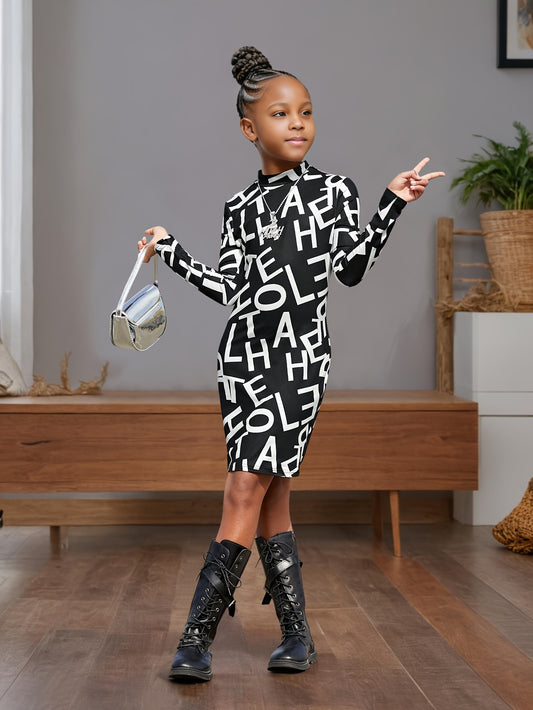Modisches langärmliges Kleid mit Buchstabenmuster für Mädchen