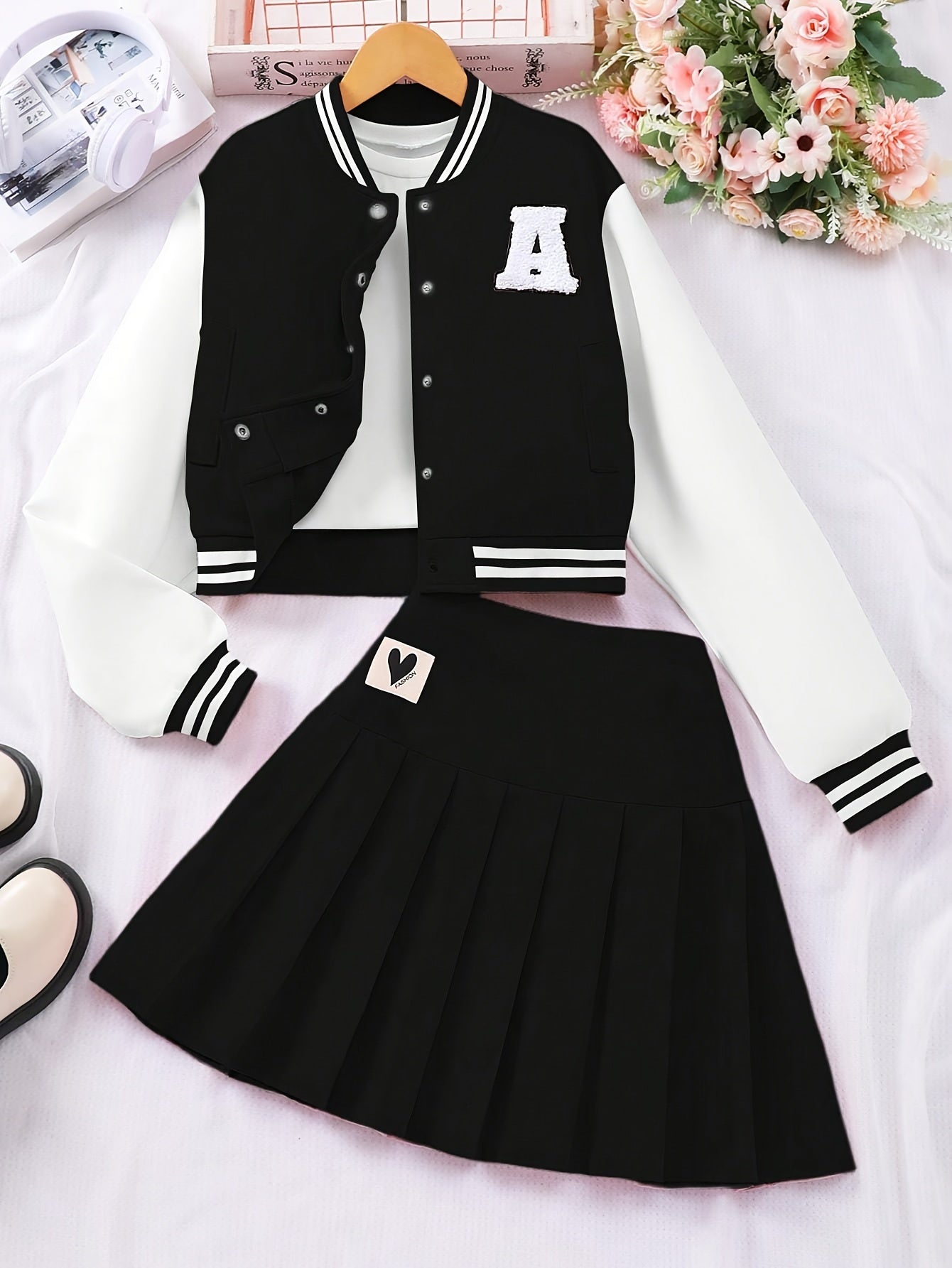 Preppy-Set aus Baseballjacke und Faltenrock für Mädchen – Lange Ärmel