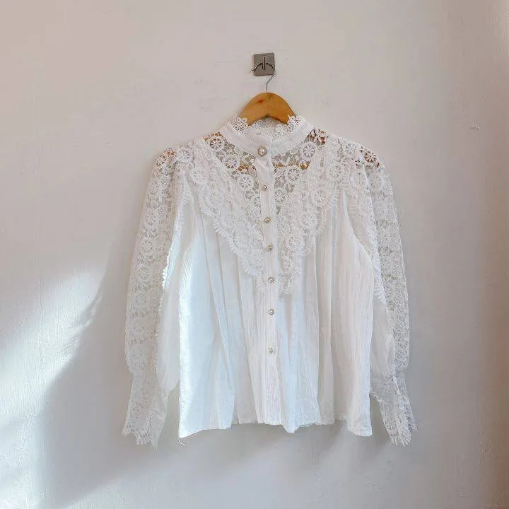 XWOMENDAY Elegante Blumenspitzen Bluse 2024
