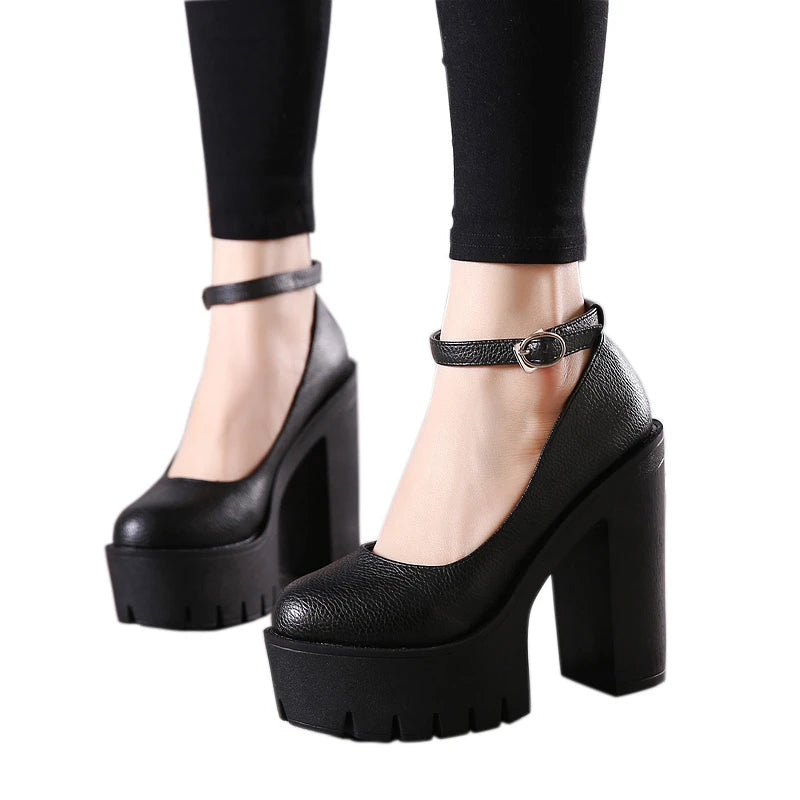 Pumps / Hochhakige Damen Schuhe Größe 35 - 42