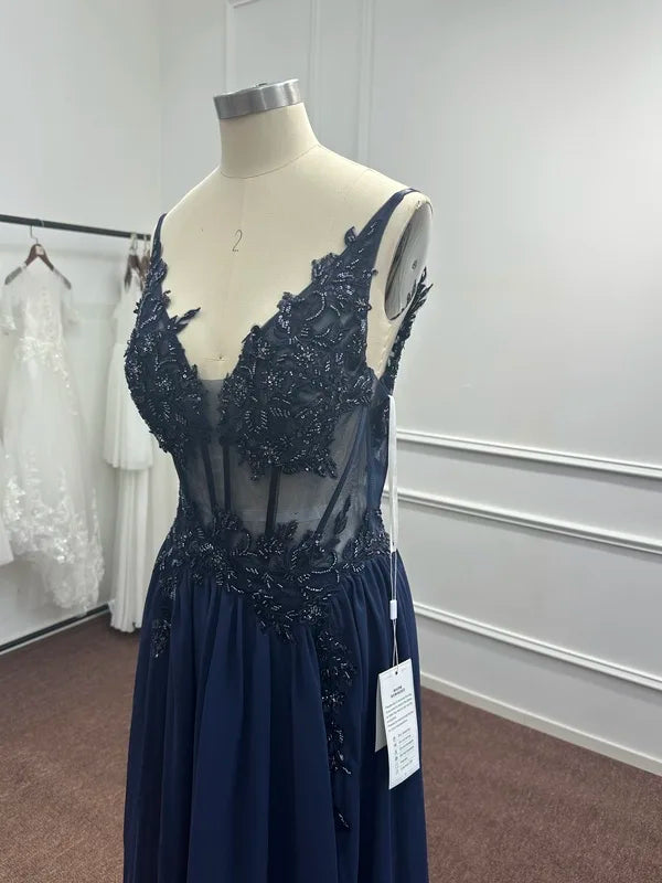 Elegantes Spaghetti-Träger Abendkleid Modell 2024