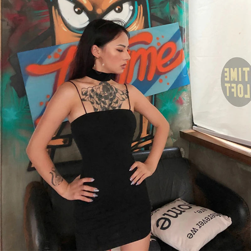 Zsiibo Spaghettiträger Mini Kleid
