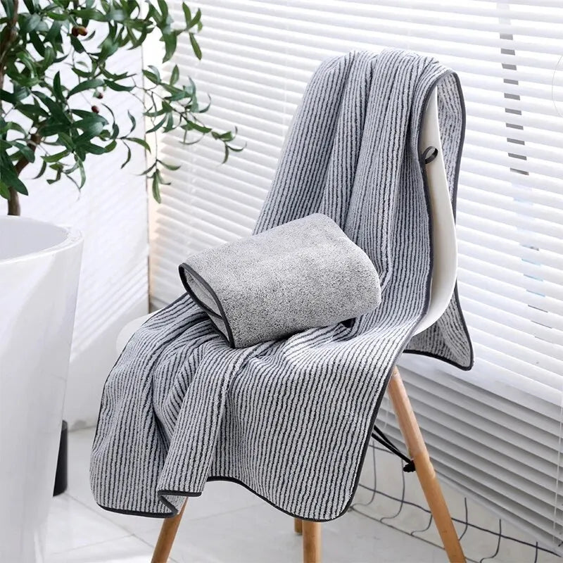 Badezimmer Handtuch 70 x 140 sehr hübsch