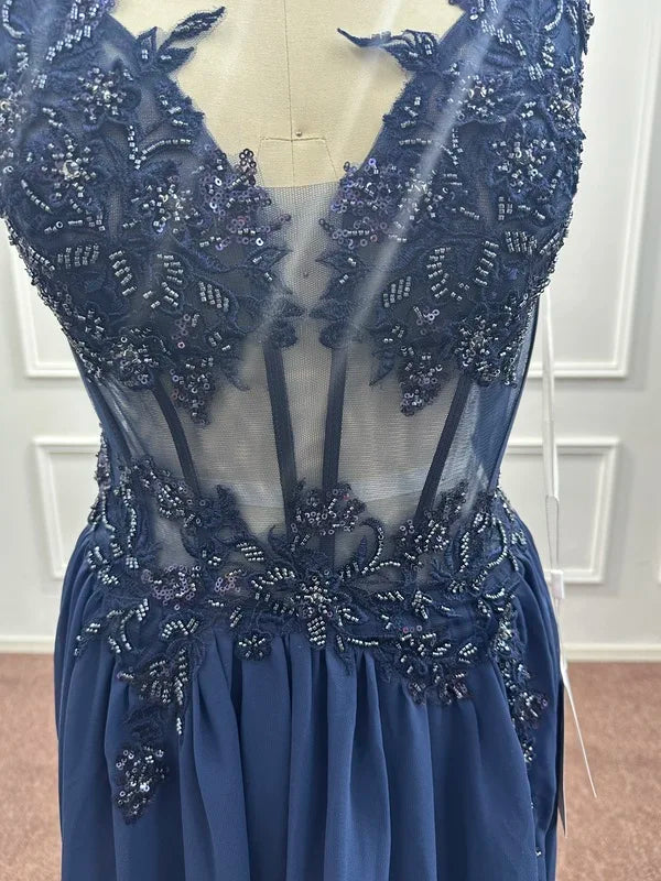 Elegantes Spaghetti-Träger Abendkleid Modell 2024