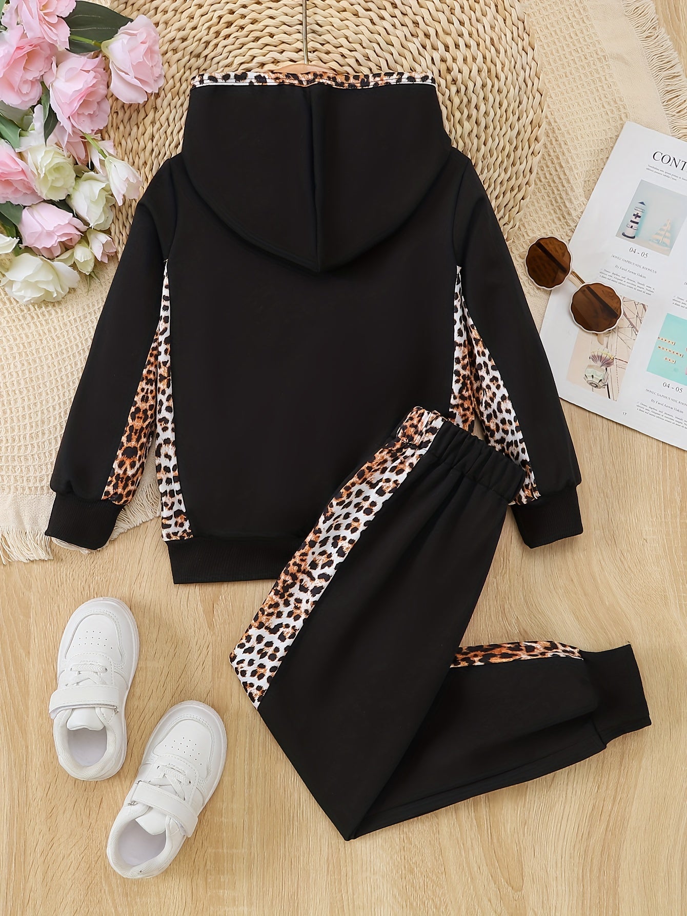 2-teiliges Mädchen-Set mit Kapuzenpullover und Jogginghose MAMA'S BESTIE