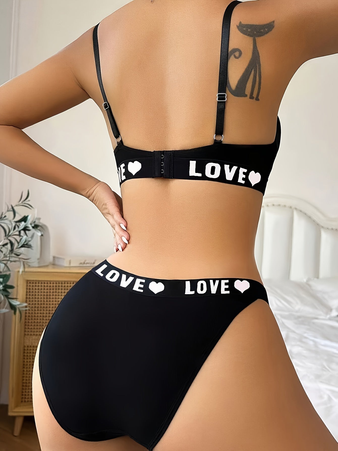 Sexy Lingerie Push Up BH - Unterhosen Set / Model Love