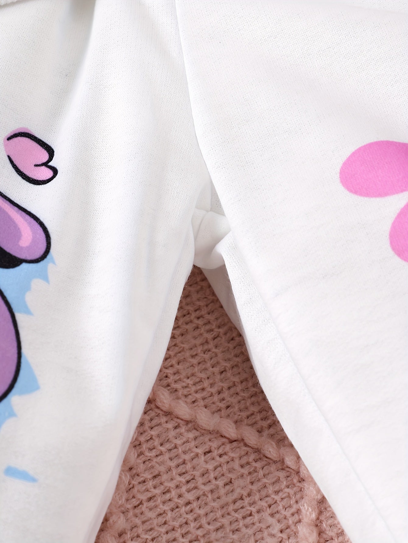 2-teiliges Set Langarm-Sweatshirt und Hose mit Graffiti-Herzen für Mädchen